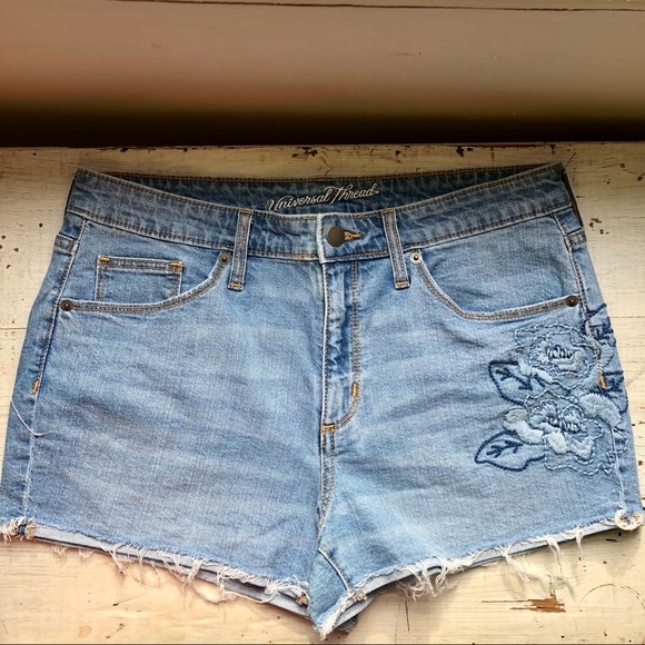 Universal Thread High Rise Shortie Jean Shorts - Picture 5 of 8